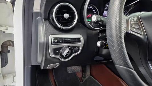 Mercedes-Benz C-Class W205 C220 d 2015 16