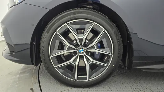 BMW 5 Series (G60) 523d M 2025 5