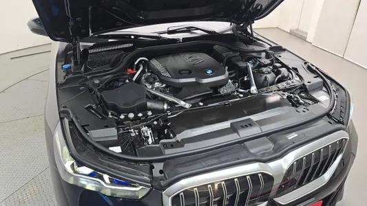 BMW 5 Series (G60) 523d M 2025 6