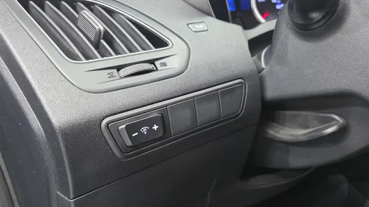 Hyundai ix 2WD LX20 2009 15