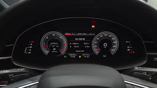 Audi Q8 (4M) 45 TDI 2021 8
