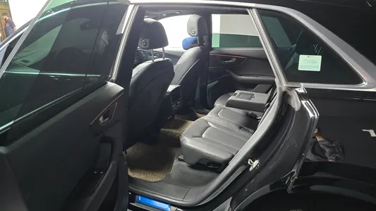 Audi Q8 (4M) 45 TDI 2021 11