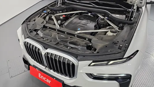 BMW X7 (G07) xDrive 40i M 6 2023 6