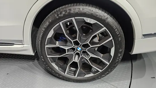BMW X7 (G07) xDrive 40i M 6 2023 21