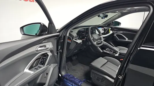 Audi Q5 (80A) 40 TFSI S Line 2025 9