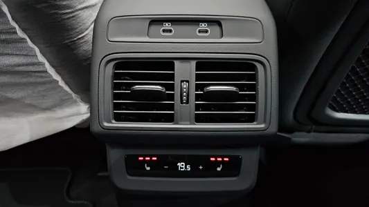 Audi Q5 (80A) 40 TFSI S Line 2025 30