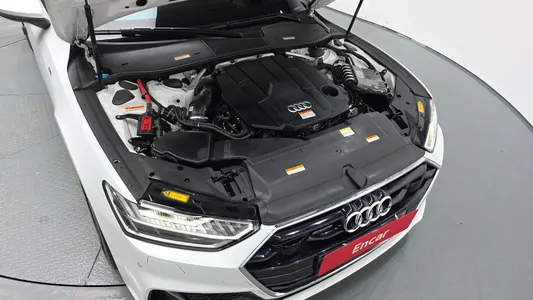 Audi A7 (4K) 45 TDI 2022 6