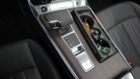 Audi A7 (4K) 45 TDI 2022 9