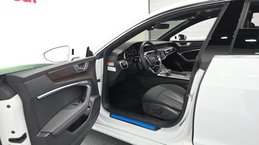 Audi A7 (4K) 45 TDI 2022 10