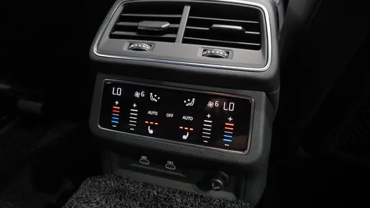 Audi A7 (4K) 45 TDI 2022 19