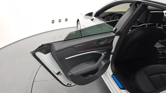 Audi A7 (4K) 45 TDI 2022 25