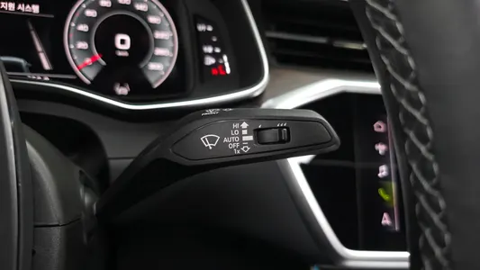 Audi A7 (4K) 45 TDI 2022 30