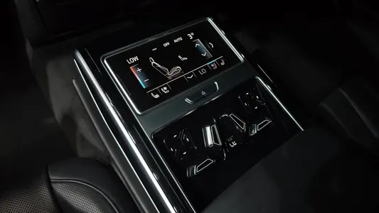 Audi A8 (D5) 50 TDI LWB 2021 31