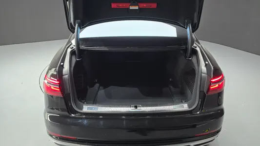 Audi A8 (D5) 50 TDI LWB 2021 32