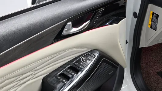 Kia K7 2019 20