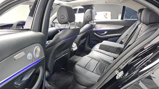 Mercedes-Benz E-Class W213 E300 2017 11