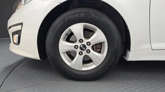 Kia K5 LPI 2013 5