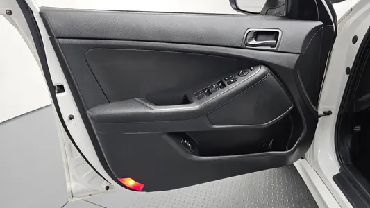 Kia K5 LPI 2013 24