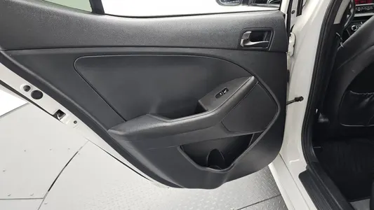 Kia K5 LPI 2013 25