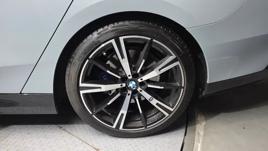 BMW 5 Series (G60) 530i xDrive M 2024 21