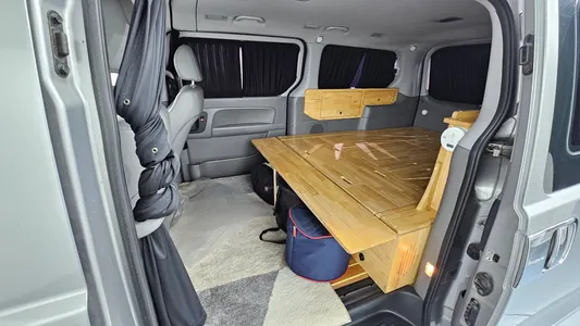 Hyundai Grand Starex 2015 11