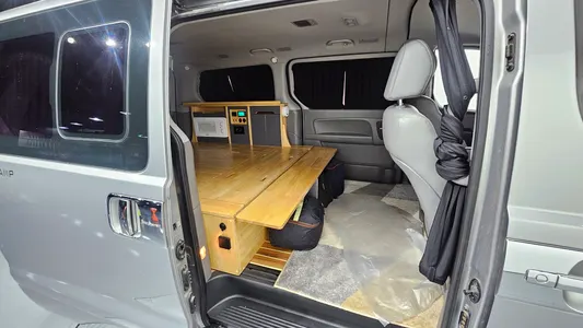 Hyundai Grand Starex 2015 12