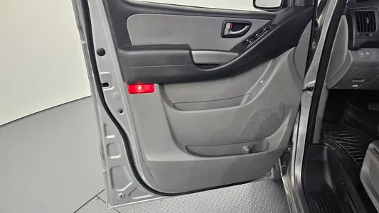 Hyundai Grand Starex 2015 24
