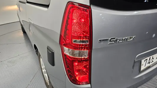 Hyundai Grand Starex 2015 23
