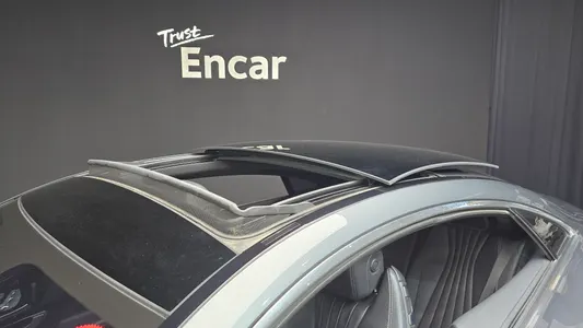Mercedes-Benz E-Class W213 E220d 2017 18