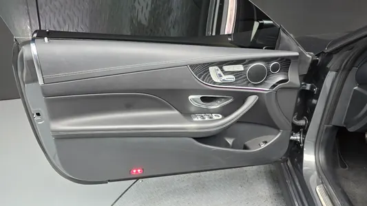 Mercedes-Benz E-Class W213 E220d 2017 24