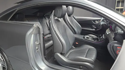 Mercedes-Benz E-Class W213 E220d 2017 26