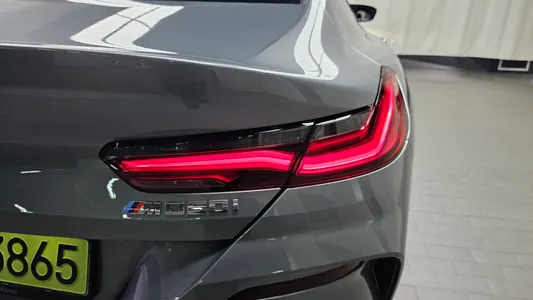 BMW 8 Series (G15) M850i xDrive 2025 24
