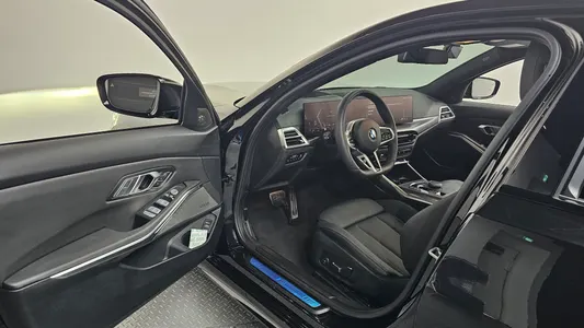 BMW 3 Series (G20) 320i M 2025 10