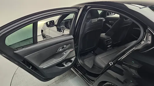 BMW 3 Series (G20) 320i M 2025 20