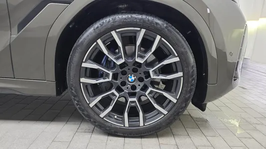 BMW X6 (G06) xDrive40i M 2024 21