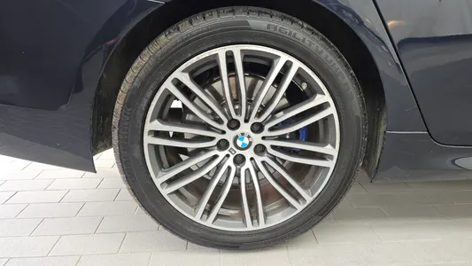 BMW 5 Series (G30) 530d M 2018 5