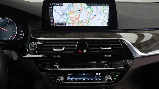 BMW 5 Series (G30) 530d M 2018 14