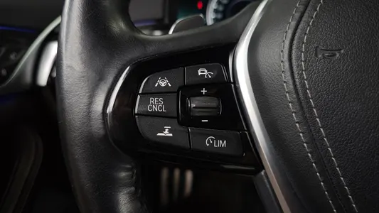 BMW 5 Series (G30) 530d M 2018 29