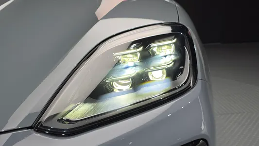 Porsche (PO536) 3.0 2024 22