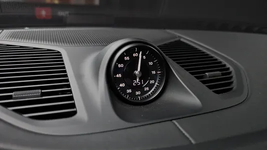 Porsche (PO536) 3.0 2024 33