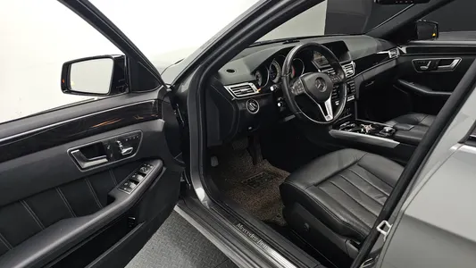 Mercedes-Benz E-Class W212 E220 2015 11