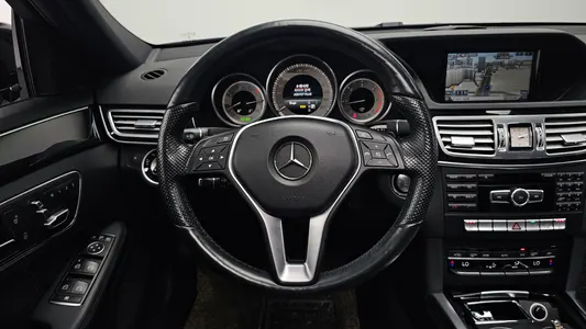 Mercedes-Benz E-Class W212 E220 2015 13