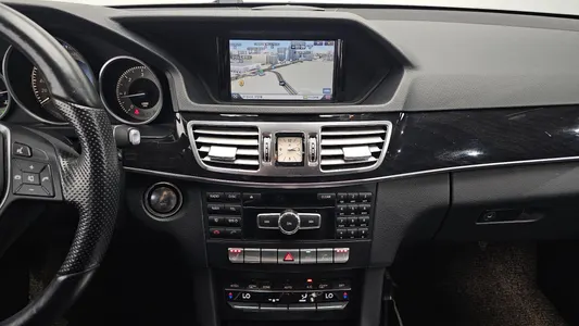 Mercedes-Benz E-Class W212 E220 2015 14