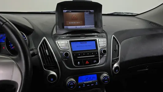 Hyundai ix 2WD LX20 2009 14