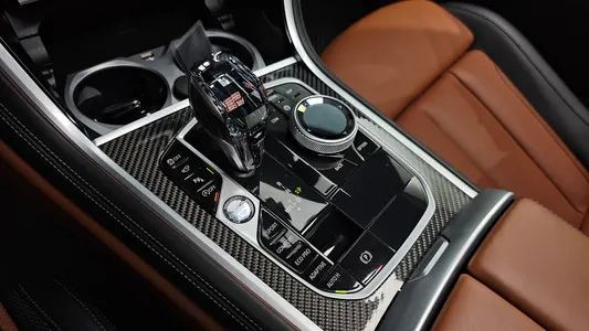 BMW 8 Series (G15) M850i xDrive 2025 9