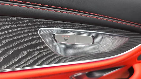 Mercedes-Benz AMG GT 4 43 4MATIC+ 2024 18