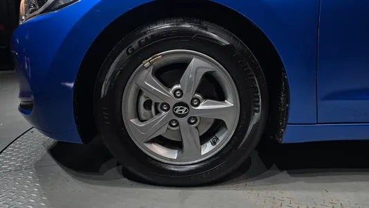Hyundai AD 1.6 GDI 2018 5