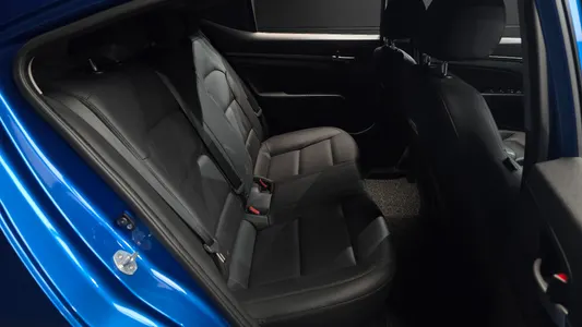 Hyundai AD 1.6 GDI 2018 11