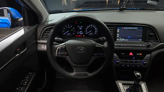 Hyundai AD 1.6 GDI 2018 13