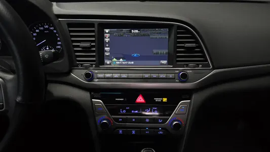 Hyundai AD 1.6 GDI 2018 14